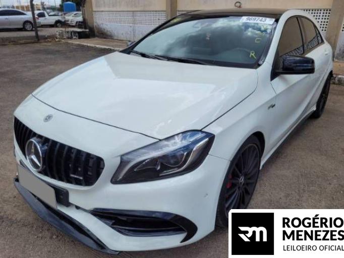 MERCEDES BENZ A45 18/18